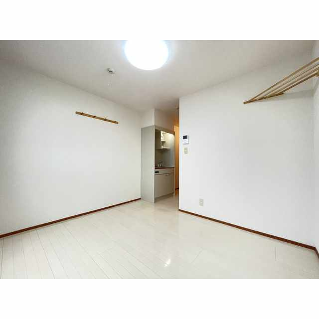 ファミーユの居間・リビング|別号室参考