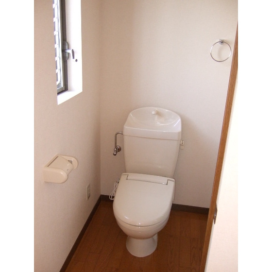 岐阜市柳津町下佐波１丁目のアパートのトイレ