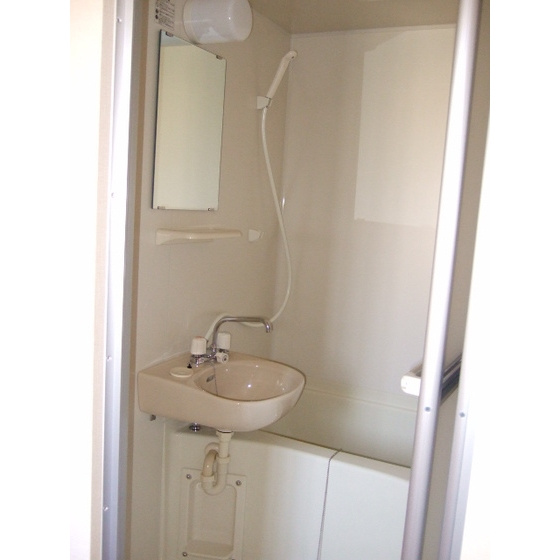 岐阜市柳津町下佐波１丁目のアパートの浴室