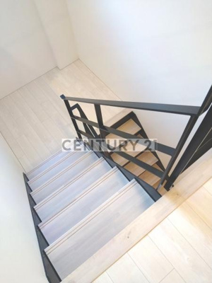 【内装】 | LEGALAND＋EKODA | 地下へ降りる内階段