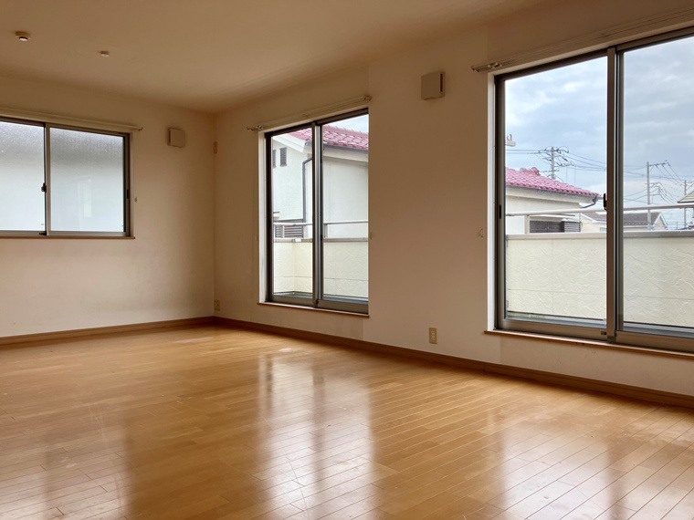 相模町戸建の寝室