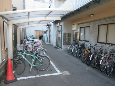サーティフル新二条の駐車場|駐輪場