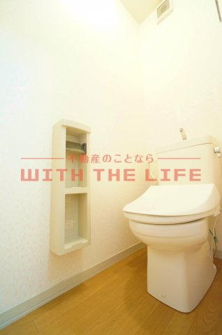 ファミールハイツこもりの【キャッシュバック対象物件】のトイレ|落ち着いたトイレです