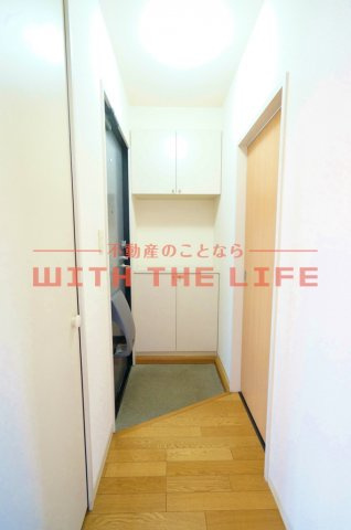 ファミールハイツこもりの【キャッシュバック対象物件】の玄関|きれいな玄関です