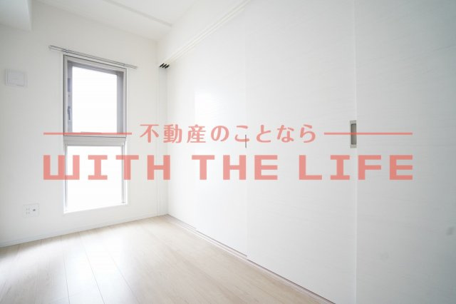 LIFEFIELD小郡Ⅱ【10.000円キャッシュバック対象物件】の洋室|落ち着いた色調の洋室です