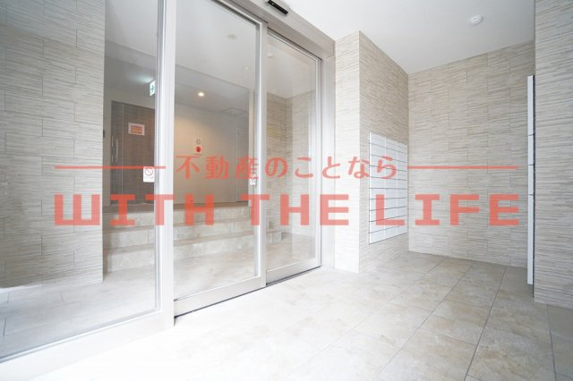 LIFEFIELD小郡Ⅱ【10.000円キャッシュバック対象物件】のロビー|落ち着いたロビーです