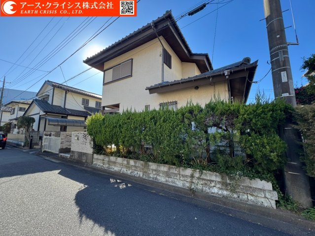 【外観】 | 取手市西1丁目 | 50坪以上のゆとりある土地なので2台分の駐車スペースやガーデニング、お子様の遊び場まで確保することができそうですね♪