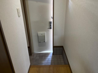 【玄関】 | ヴィサージュ東森岡 | 玄関（イメージ）