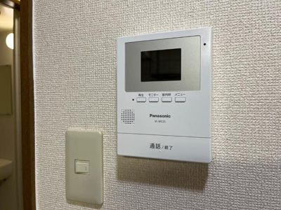 【セキュリティ】 | ヴィサージュ東森岡 | カメラ付インターホン（イメージ）