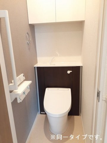 スペランザ　ヴェルデのトイレ|落ち着いた色調のトイレです