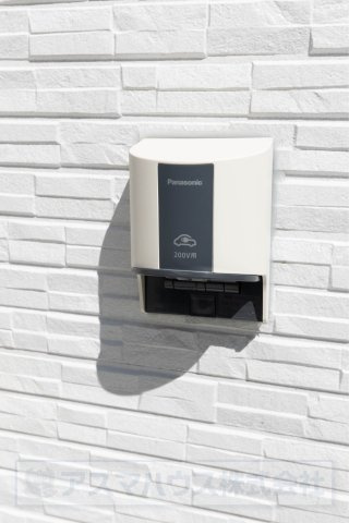 【その他】 | ライフフィールド草尾Ⅳ | 【EVコンセント】電気自動車用のコンセントも備えております。環境に優しいEV車へのお乗り換えも安心です。