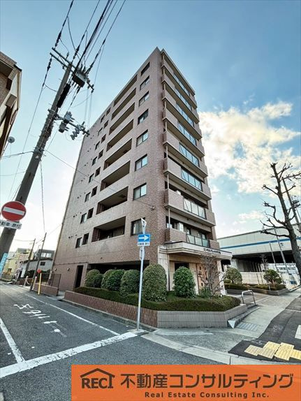 エンゼルクレッセ甲子園の外観