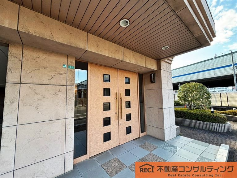 エンゼルクレッセ甲子園のエントランス|阪神久寿川駅徒歩8分！