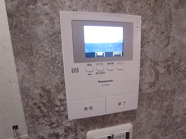 神戸市兵庫区北逆瀬川町のアパートのセキュリティ|TV付インターフォン