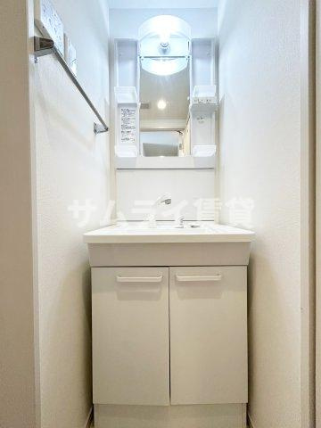 パインテール千成の洗面所