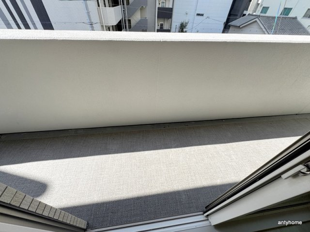 Wonnal堺筋本町　仲介手数料無料のバルコニー