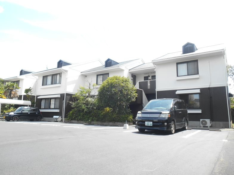 グリーンタウン津留崎の外観|おしゃれな外観です