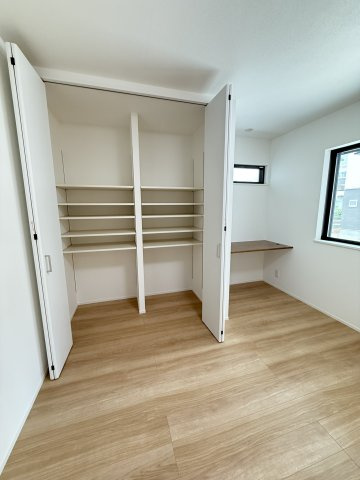 ウイングスカイ南大塚未入居戸建　全10棟の収納