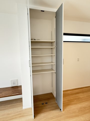 ウイングスカイ南大塚未入居戸建　全10棟の収納