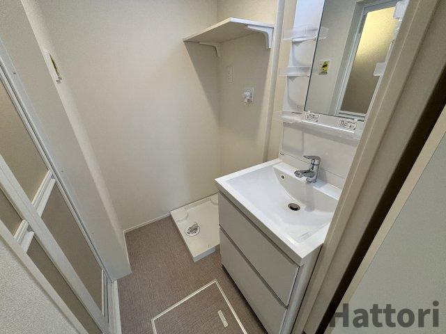 フェアリー服部天神の独立洗面台