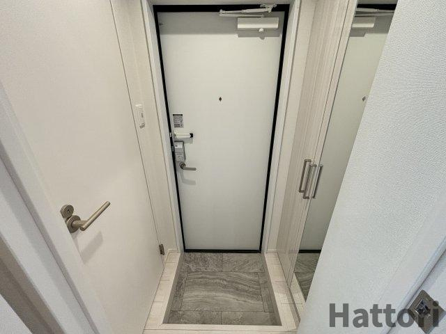 フェアリー服部天神の玄関