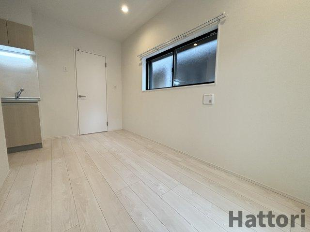 フェアリー服部天神の居間・リビング