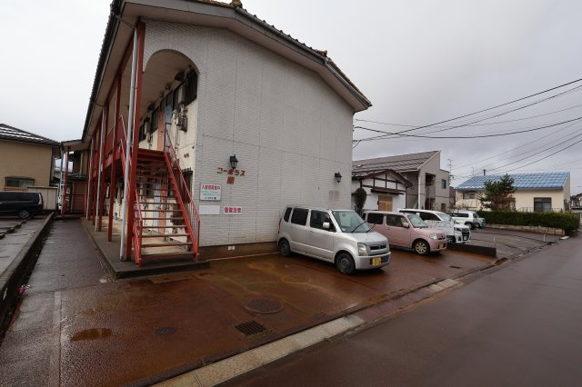 コーポラス蘭の外観