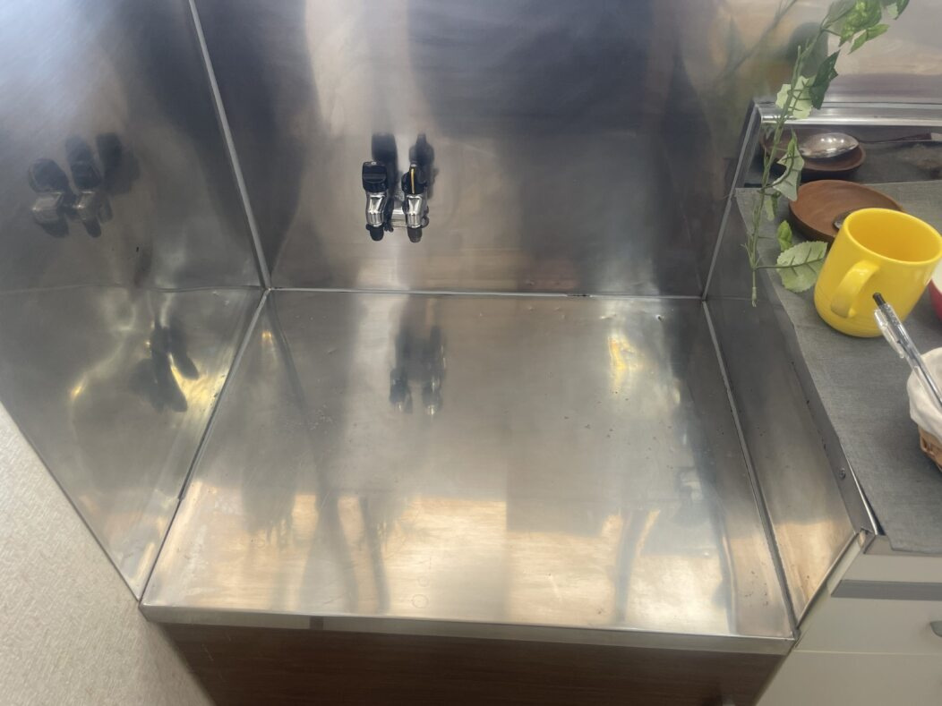 コーポラス蘭の駐車場