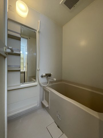 パークヒルズ新所沢の浴室