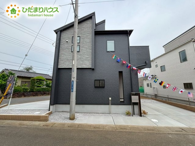 東松山市美原町2丁目　ブルーミングガーデン　新築一戸建て　01の外観|小学校徒歩5分圏内★
お子様の通学も安心ですね！