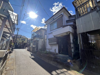 【前面道路含む現地写真】