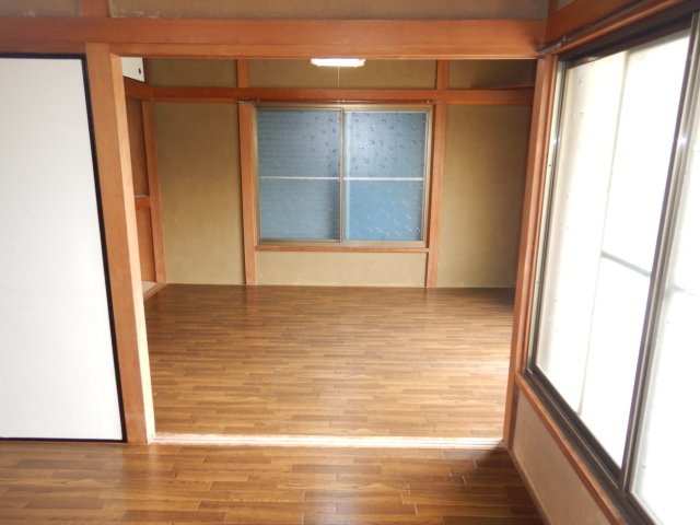 武蔵嵐山中古住宅（オーナーチェンジ）の洋室