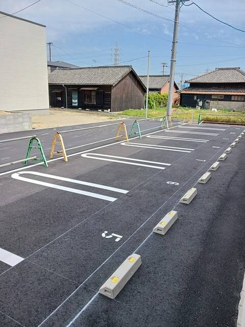 サンテの駐車場
