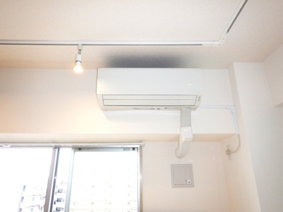 【冷暖房・空調設備】 | エクレール岩槻弐番館 | エアコン付