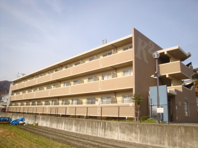 スクエアK2宝塚の外観