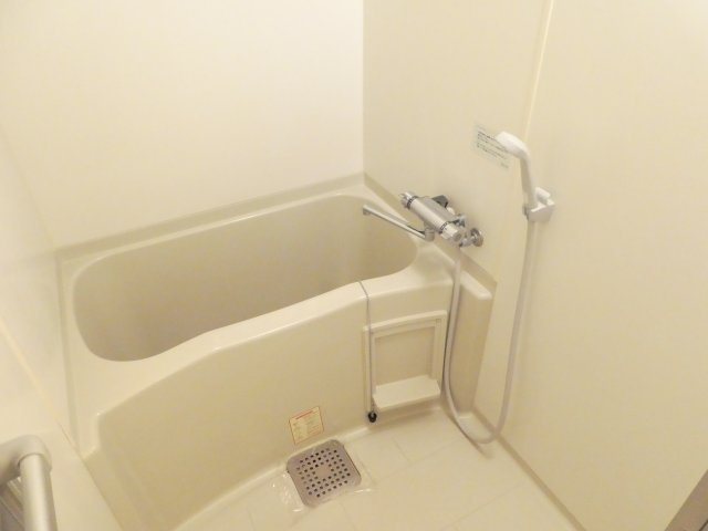 スクエアK2宝塚の浴室