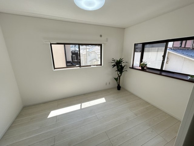 【洋室】 | 愛宕山中古戸建 | スタンダードな洋室です