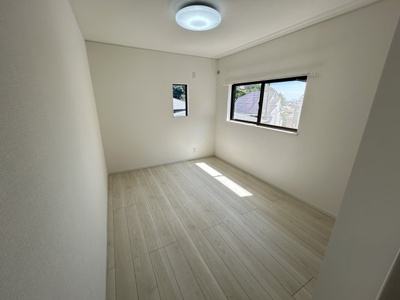 【洋室】 | 愛宕山中古戸建 | ゆったりした洋室です