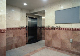 【エントランス】