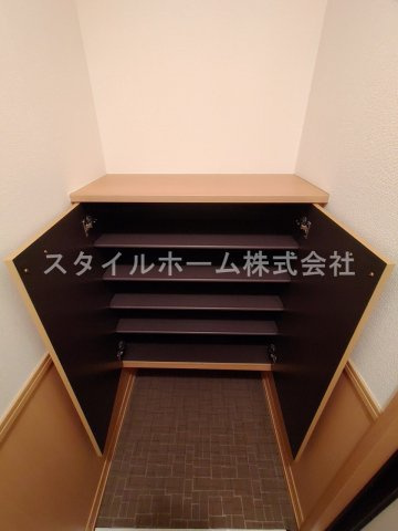 ソレイユ北島　Aの玄関|別部屋写真です。