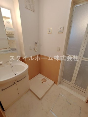 ソレイユ北島　Aの洗面所|別部屋写真です。