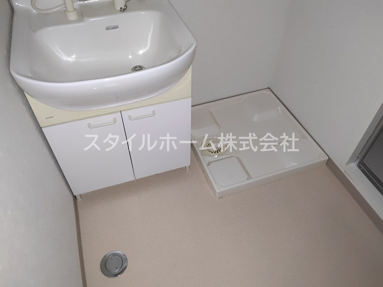 サンフレアの洗面所|別部屋写真です。