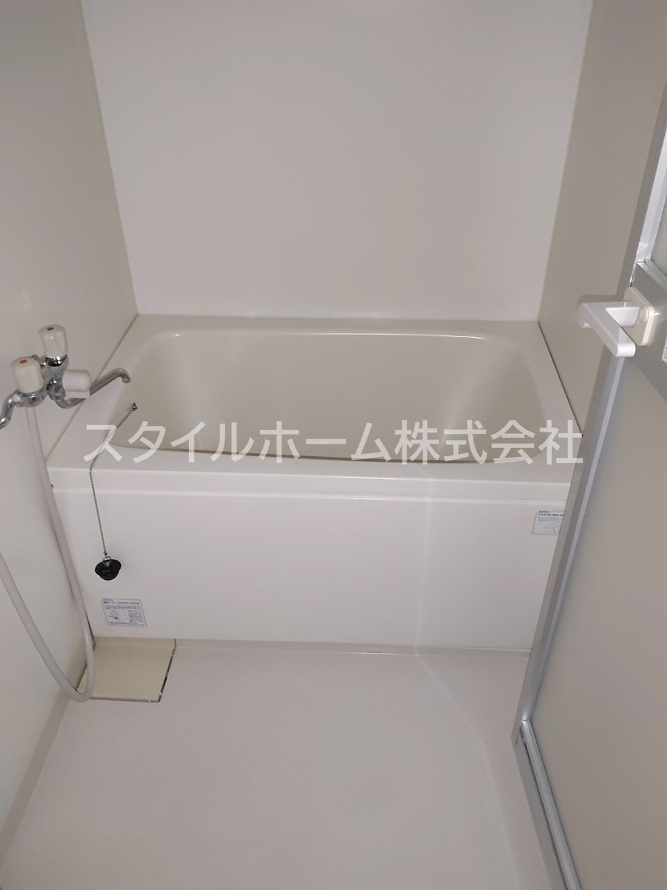 サンフレアの浴室|別部屋写真です。