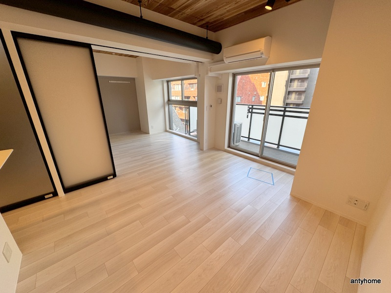 アーバネックス天満橋South　仲介手数料無料の居間・リビング