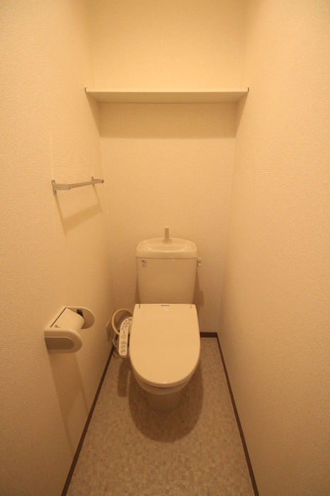 クレセントモアのトイレ|ゆったりとした空間のトイレです