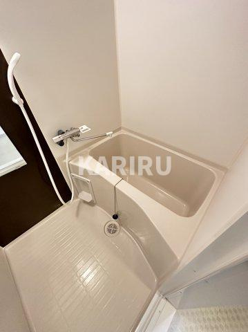 フォレストガーデン成育Ⅱの浴室|同物件別部屋の写真です。