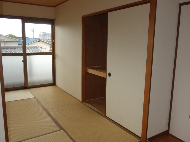 ルミエールＳＡＴＯＨの収納