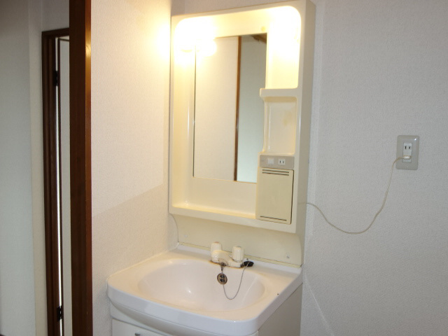 ルミエールＳＡＴＯＨの洗面所