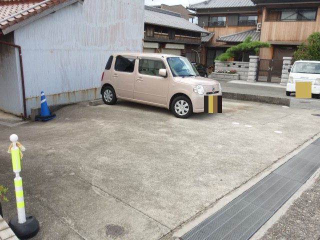 ルミエールＳＡＴＯＨの駐車場