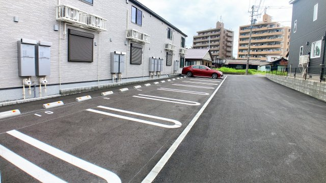 サンテの駐車場